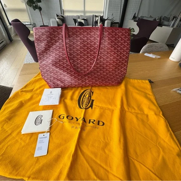 Goyard Artois MM Tote – Red – Authentic – Excellent Condition - Picture 2 of 11